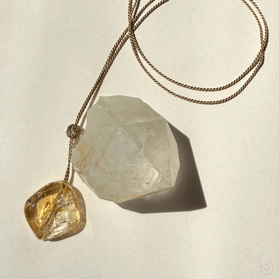 CITRINE UNFOLDING No.0303 Vibe Necklaces