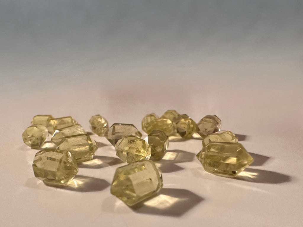 LEMON QUARTZ DOUBLE TERMINATED POINT Vibe Necklaces
