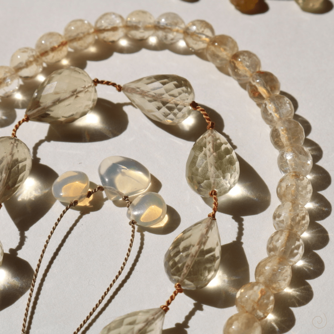 OPAL 3 STONE UNFOLDING No.0301 Vibe Necklaces