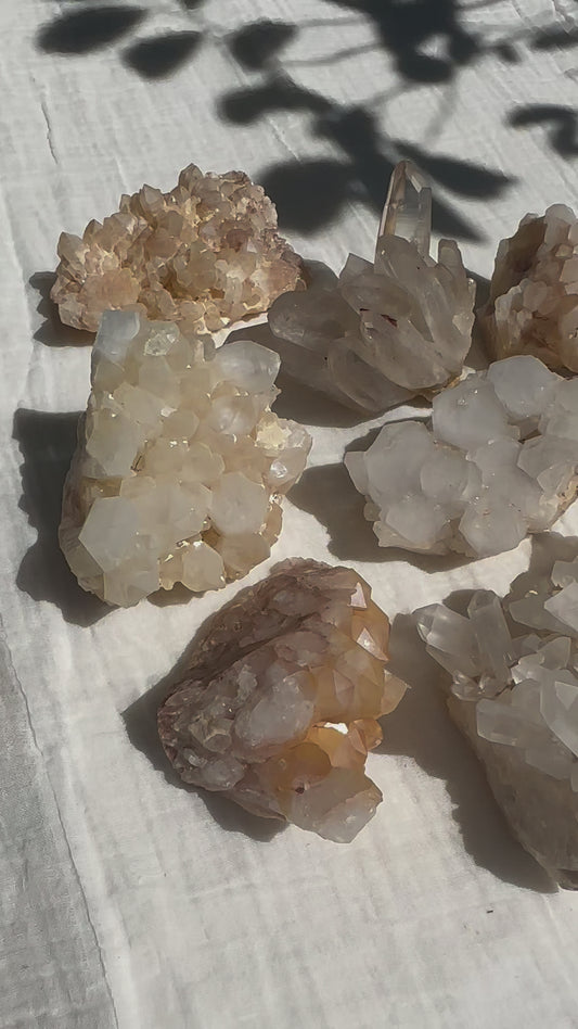 QUARTZ CLUSTERS