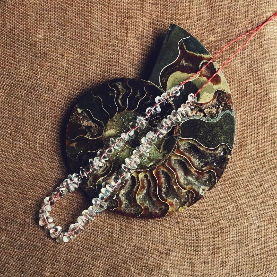 QUARTZ POLISHED PEBBLES NECKLACE | SPECIAL EDITION Vibe Necklaces