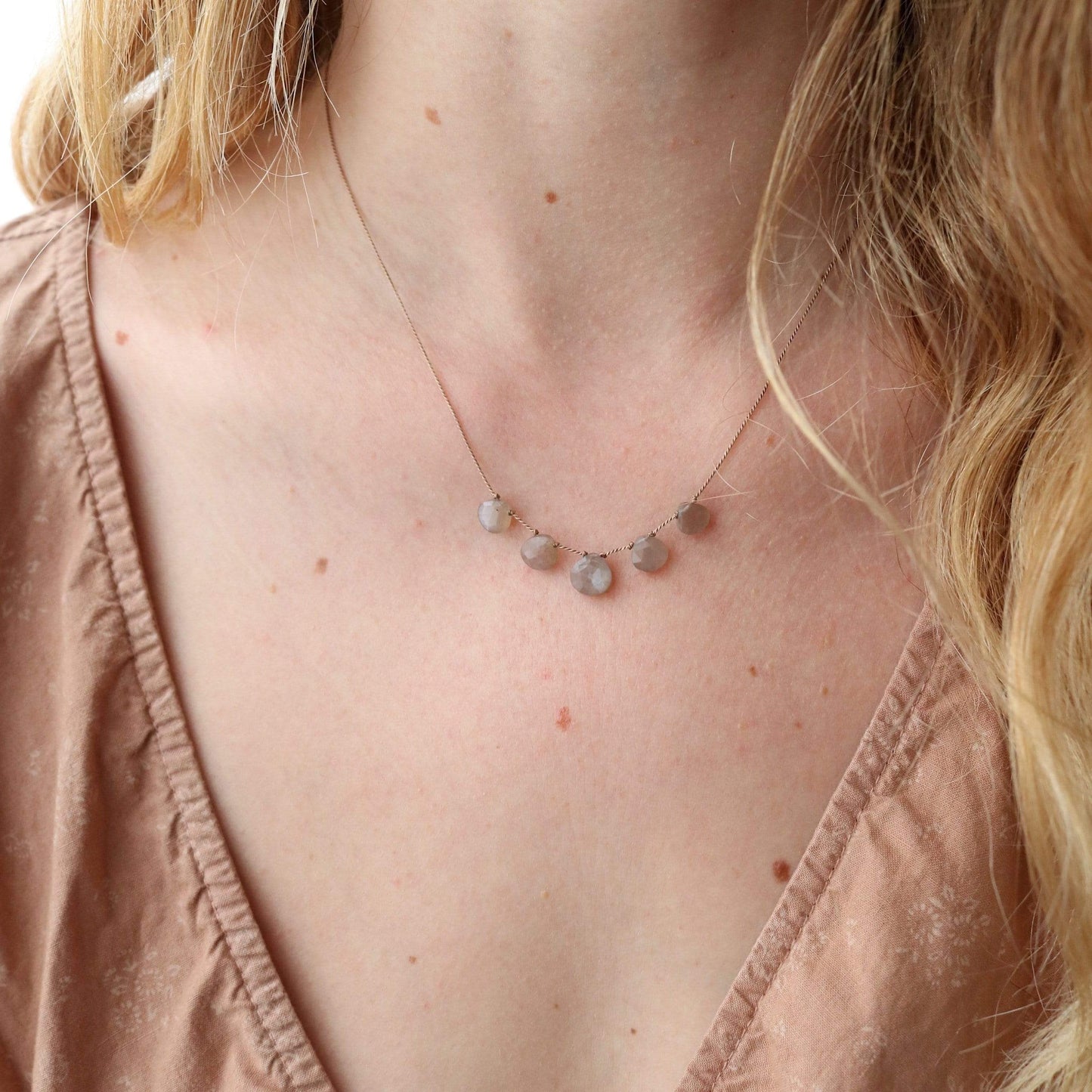 GREY MOONSTONE Vibe Necklace