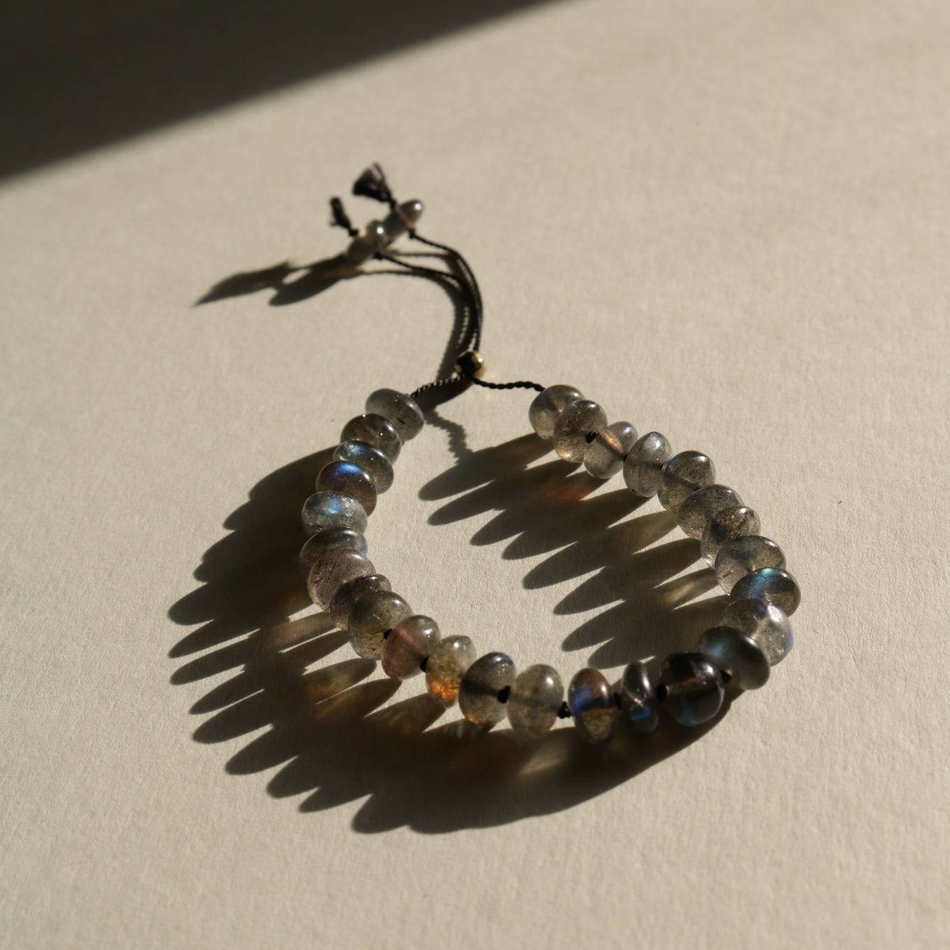 Labradorite, Pebbles Bracelet (black silk)