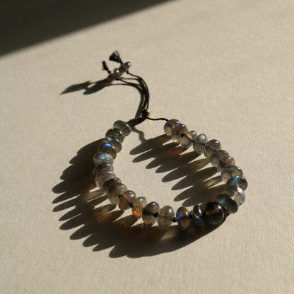 Labradorite, Pebbles Bracelet (black silk)