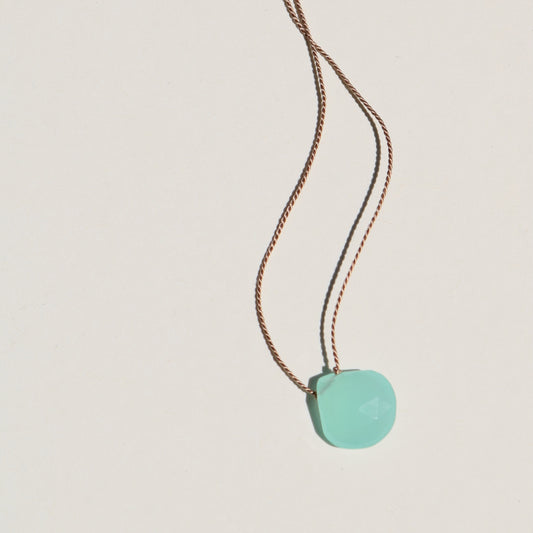 Chalcedony, Drop