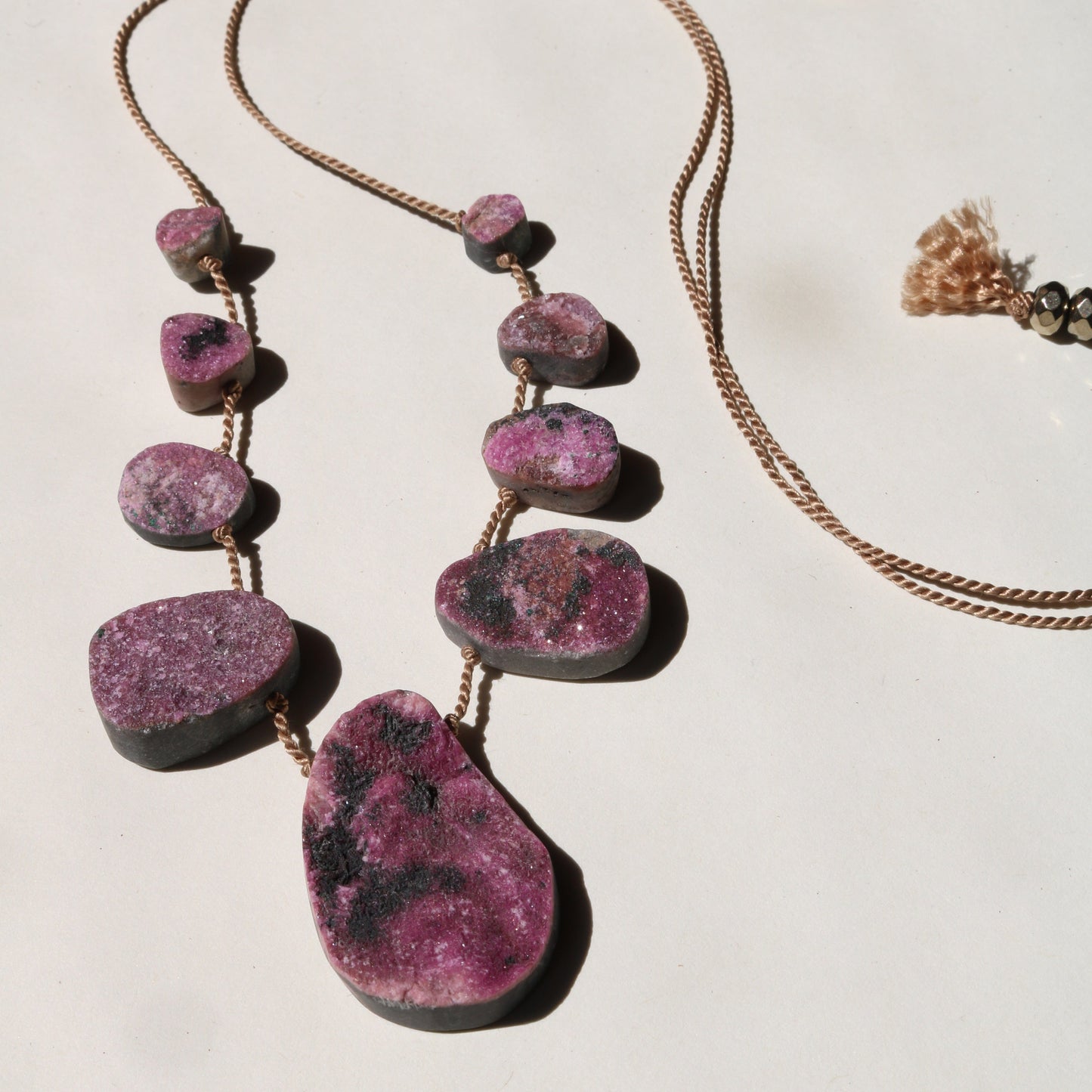 COBALTO CALCITE UNFOLDING No.0210 Vibe Necklaces