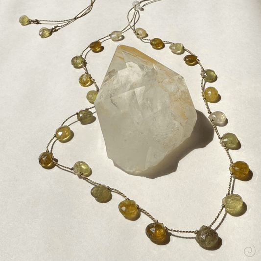GROSSULAR GARNET UNFOLDING No.0305 Vibe Necklaces