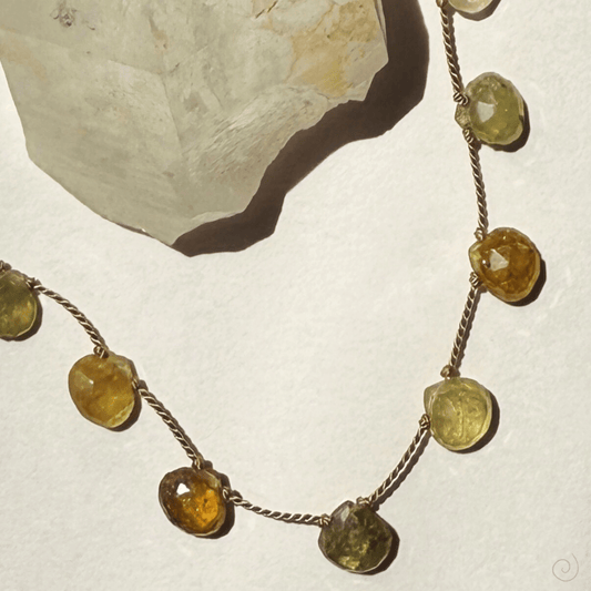 GROSSULAR GARNET UNFOLDING No.0305 Vibe Necklaces