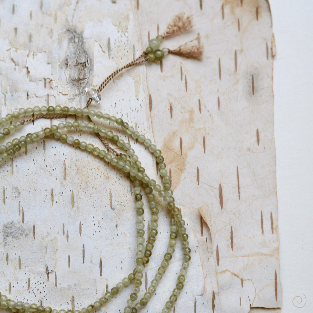 GROSSULAR GARNET UNFOLDING No.0401 Vibe Necklaces