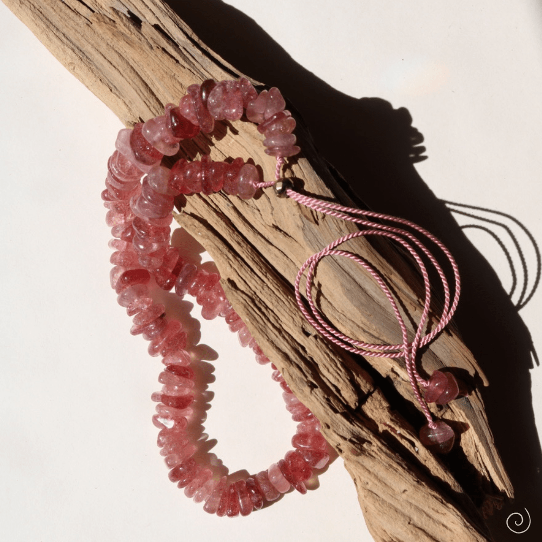 STRAWBERRY QUARTZ UNFOLDING No.0205 Vibe Necklaces
