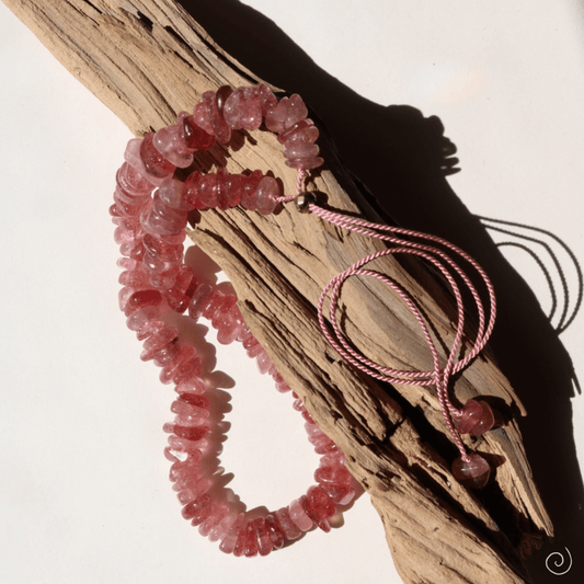 STRAWBERRY QUARTZ UNFOLDING No.0205 Vibe Necklaces